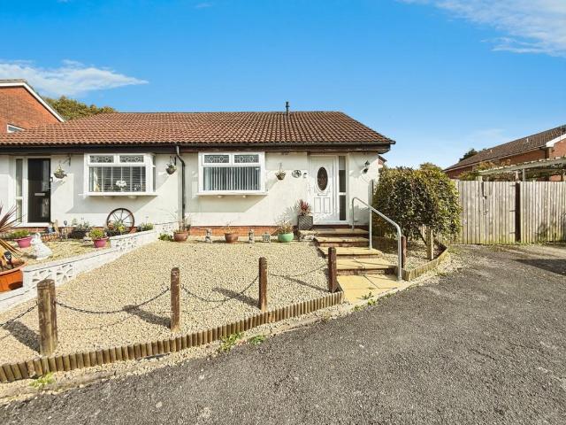 Bungalow for sale in Nangreaves, Wales