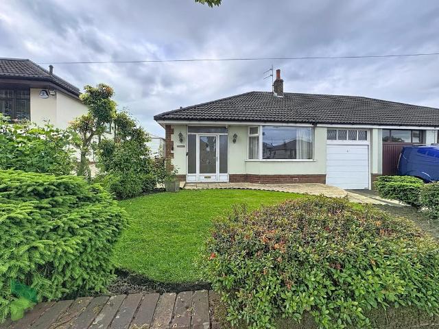 Bungalow for sale in Knowle Fold, Darwen