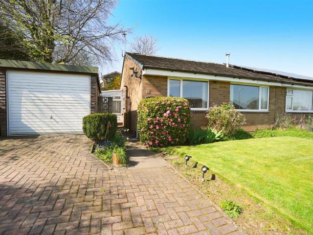 Bungalow for sale in Rastrick, West Yorkshire