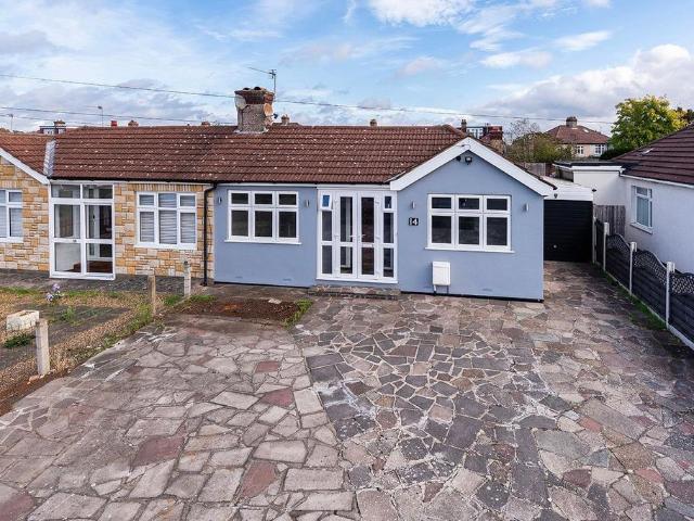 Bungalow for sale in London Borough of Bexley, Greater London