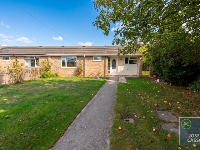 Bungalow for sale in East Bower, Bridgwater