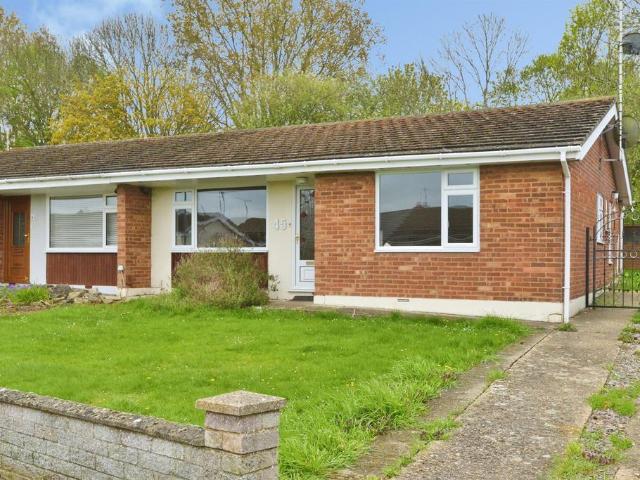 Bungalow for sale in Calverton End, Milton Keynes