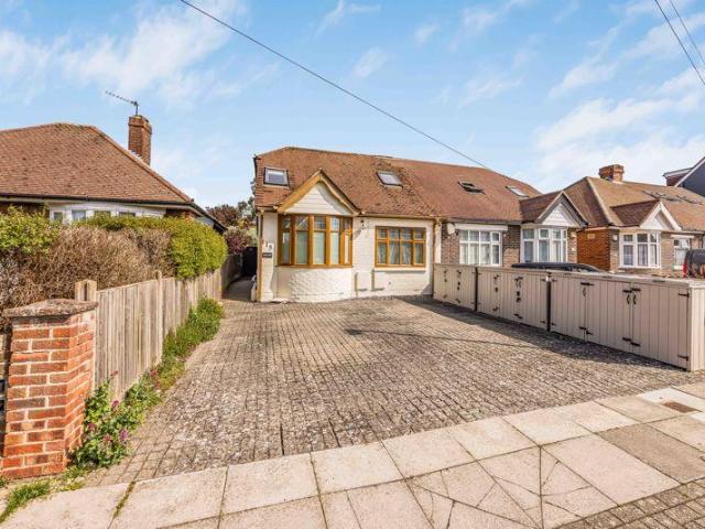 Bungalow for sale in Farlington, City Of Portsmouth