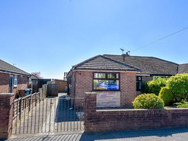 Bungalow for sale in Gathurst, Wigan