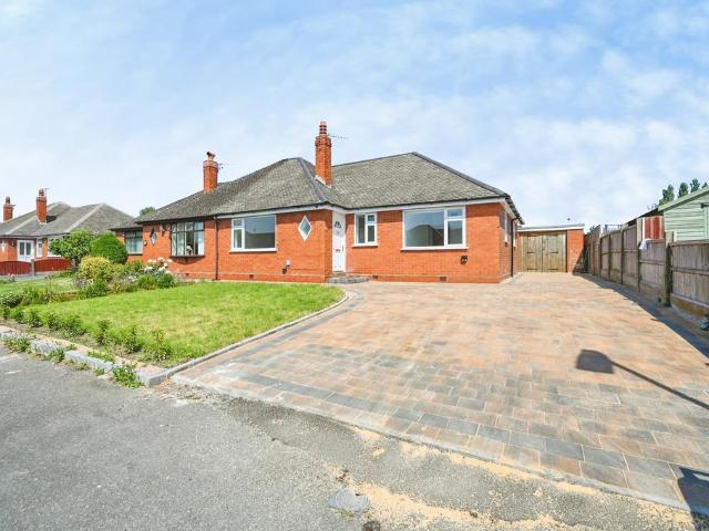 Bungalow for sale in Greystone Heath, Warrington