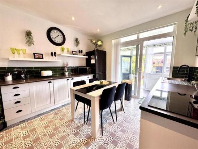Bungalow for sale in Bexleyheath, Greater London