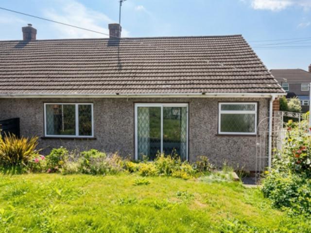 Bungalow for sale in Huddersfield, West Yorkshire