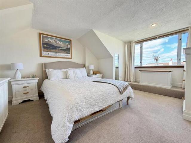 Bungalow for sale in Dunlop, Scotland