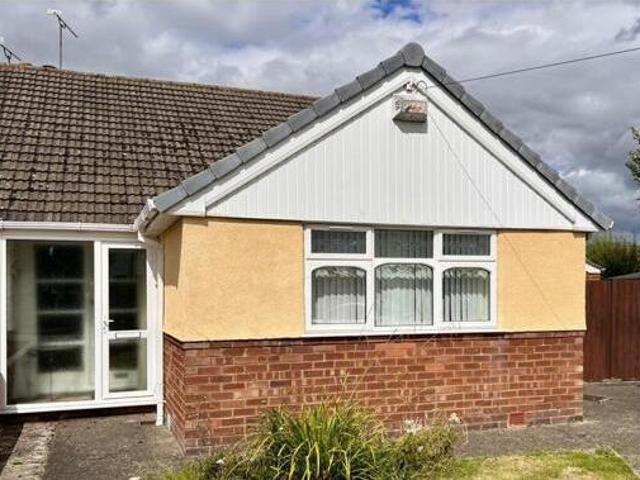 House for sale in Rossmore, Cheshire