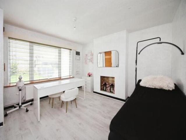 Bungalow for sale in Spring Park, Luton