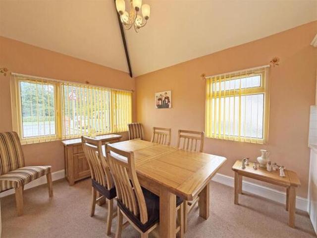Bungalow for sale in Mount Wise