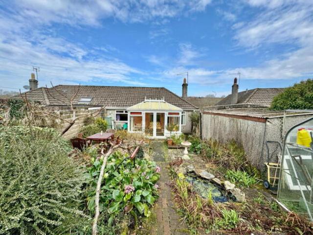 Bungalow for sale in Mount Wise