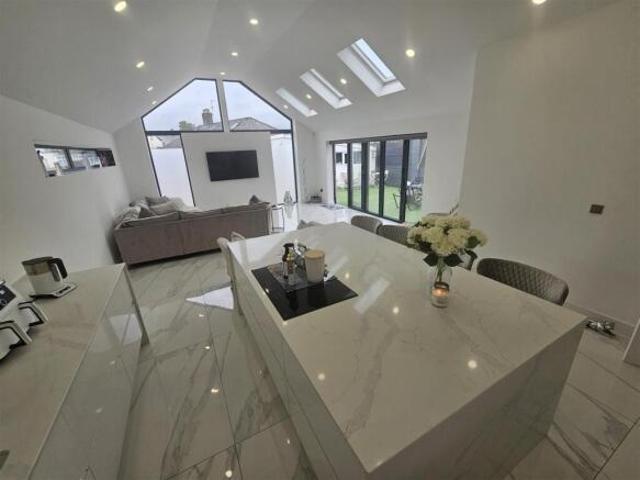 Bungalow for sale in Greenfield, Scotland