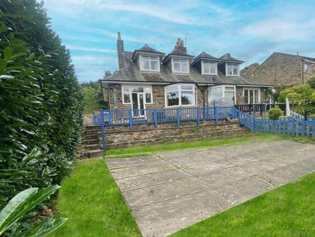 House for sale in Huddersfield, Kirklees
