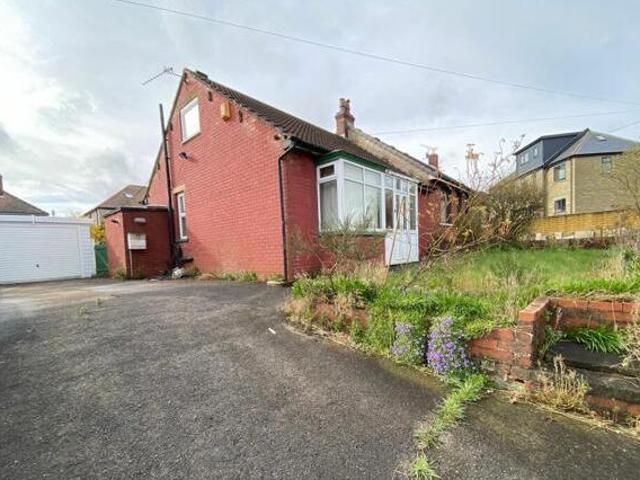 House for sale in Huddersfield, West Yorkshire