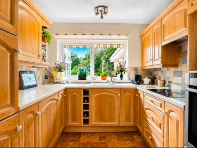 Bungalow for sale in Mount Wise