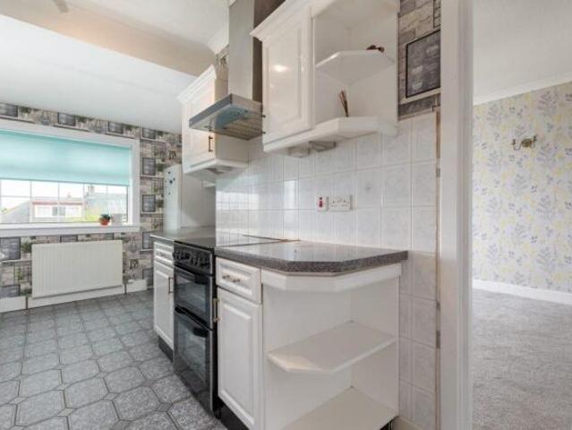 Bungalow for sale in Giffnock, Scotland