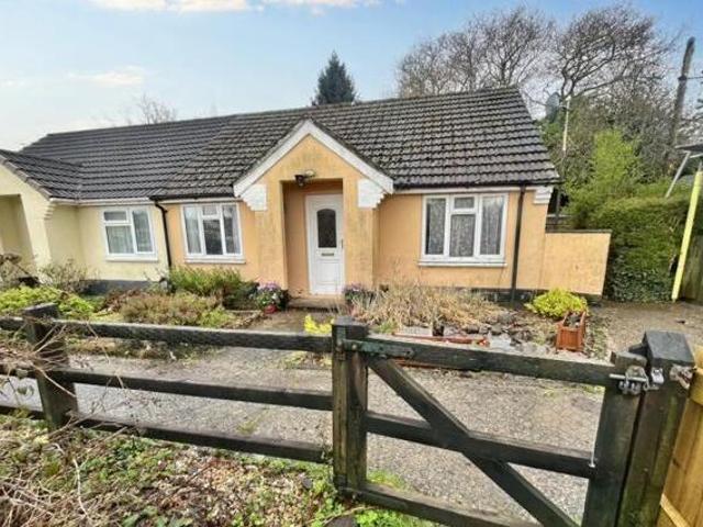 House for sale in Weir Quay, Devon