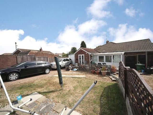 Bungalow for sale in Luton