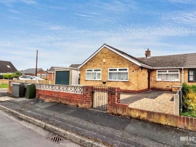 Bungalow for sale in Paddington, Greater London