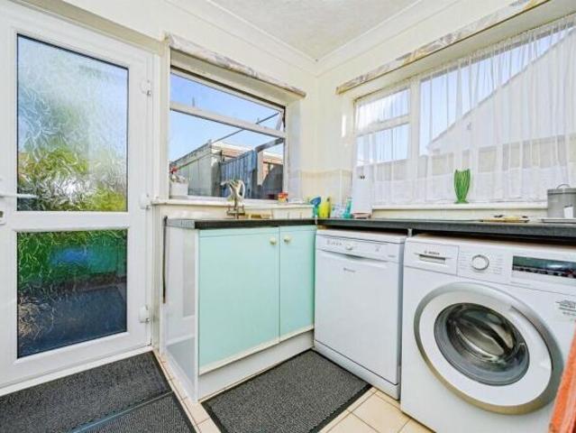 Bungalow for sale in Spring Park, Luton