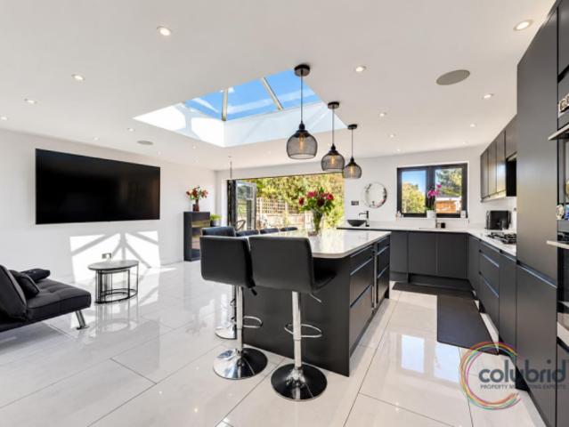 Bungalow for sale in West Horndon, Brentwood