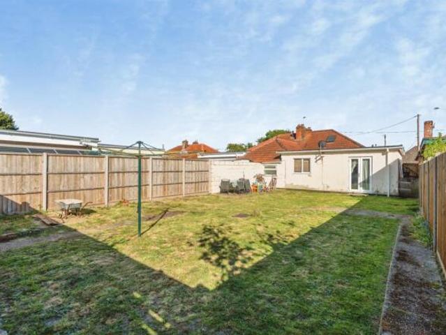 Bungalow for sale in Green Close, Warwickshire