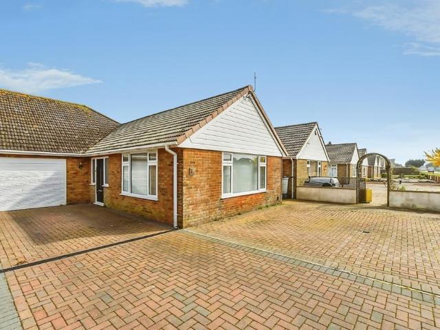 Bungalow for rent in Lade, Folkestone and Hythe