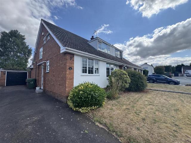 Bungalow for rent in Bromsgrove, Worcestershire