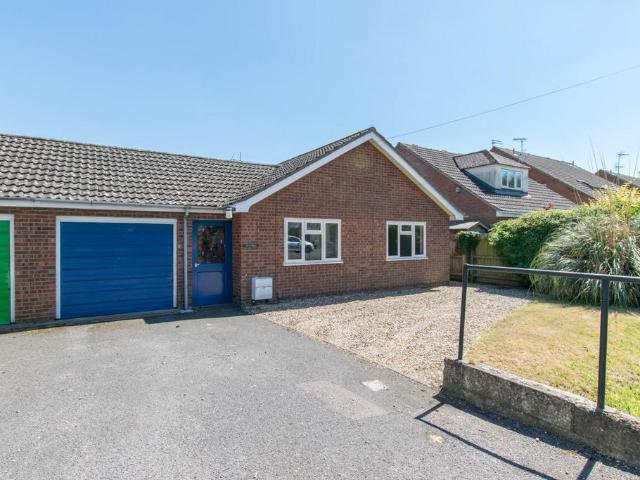 Bungalow for rent in Arrington, Cambridgeshire