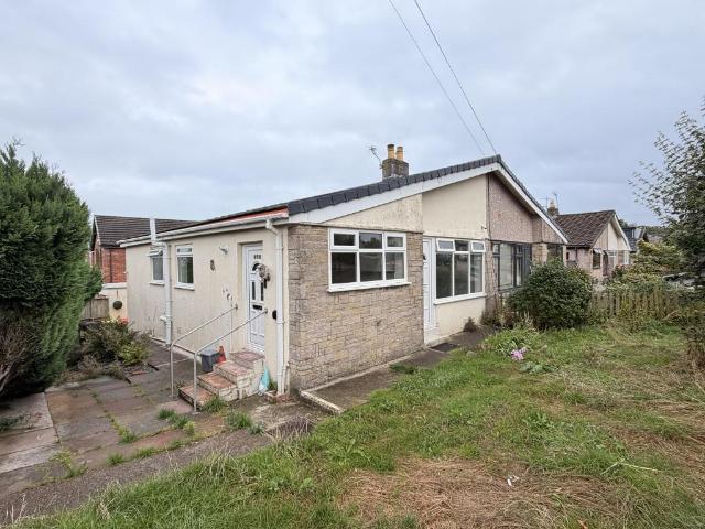Bungalow for rent in Higher Heysham, Bare
