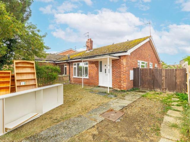 Bungalow for rent in Crostwick, Norfolk