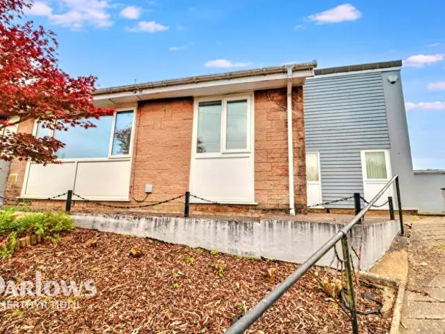 Apartment for rent in Waundeg, Tredegar