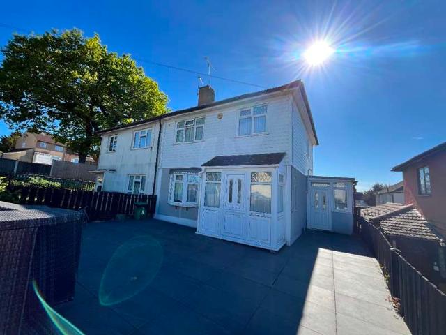 Farm for sale in Harold Hill, Greater London