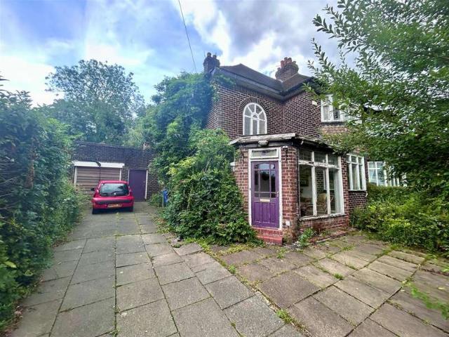 Farm for sale in Ellenbrook, Salford