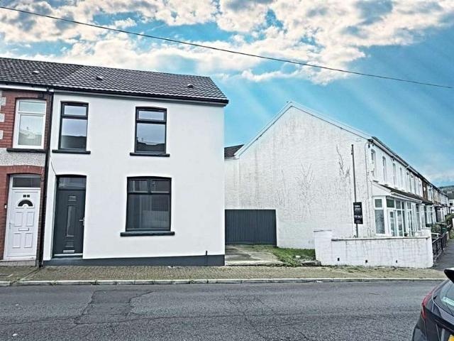 Farm for sale in Graigwen, Pontypridd