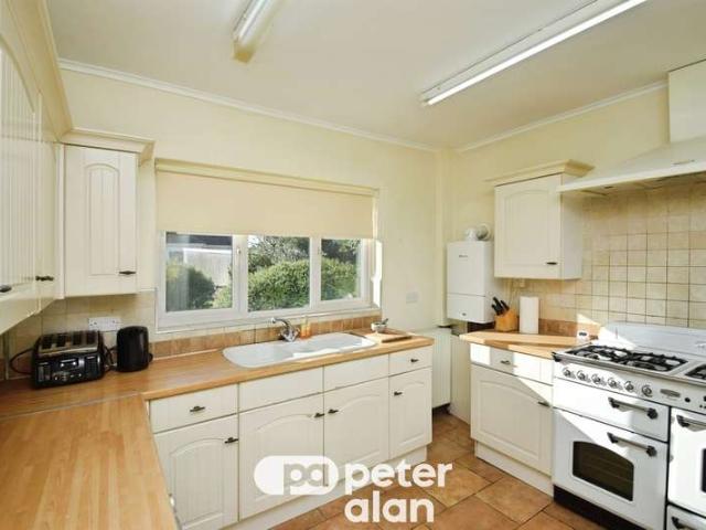 Farm for sale in Tycoch, Swansea