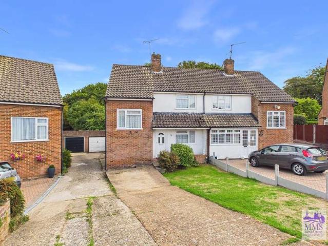 Farm for sale in Strood