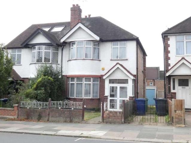 Farm for sale in London Borough of Ealing, Hanwell