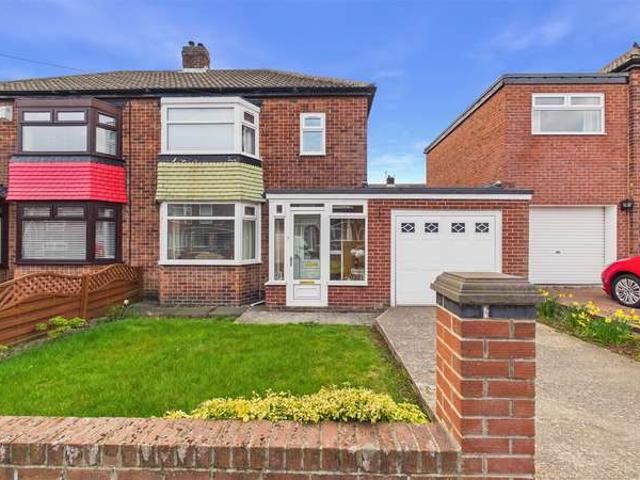 Farm for sale in Hylton Lane Estate, Tyne And Wear