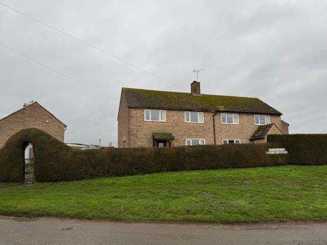 Farm for sale in Fairford, Fossebridge
