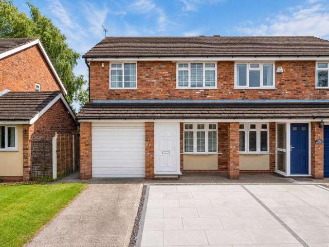 Farm for sale in Trafford Park, Greater Manchester