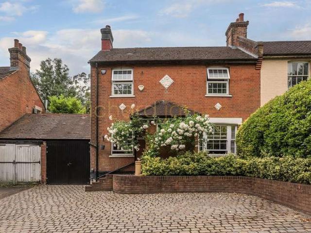 Farm for sale in Mill Hill, Greater London