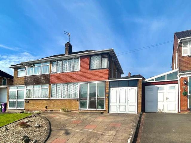 Farm for sale in Ettingshall Park, West Midlands