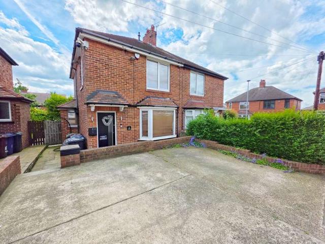 Farm for sale in Pogmoor, South Yorkshire