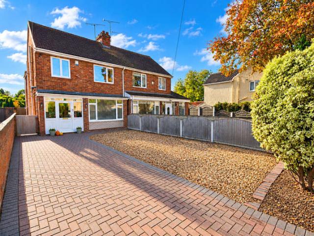 Farm for sale in Tickhill, Doncaster