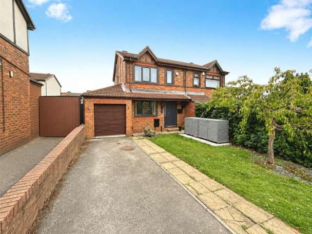 Farm for sale in Staincross, South Yorkshire