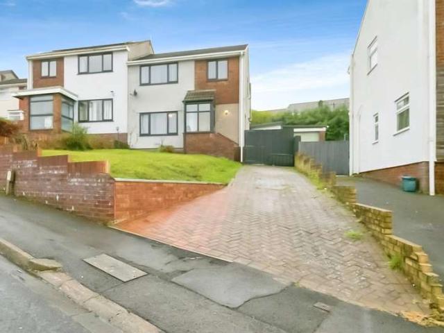 Farm for sale in Gibbonsdown, Barry