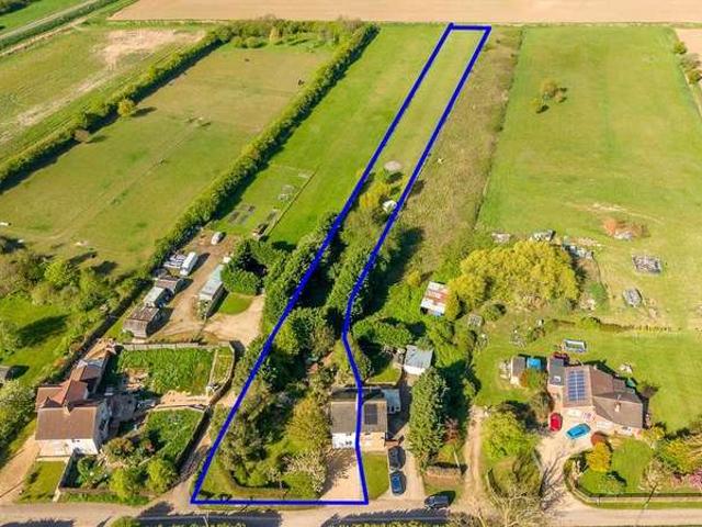 Farm for sale in Gosberton Clough, Lincolnshire