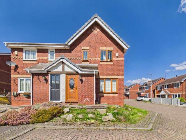 Farm for sale in South Kirkby and Moorthorpe, South Kirkby